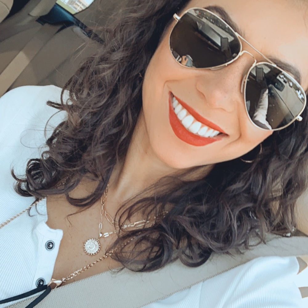 Meet your Posher, Cristina